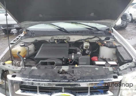 2009 Ford Escape Limited z USA, uszkodzony, nr VIN 1FMCU94G09KB77240